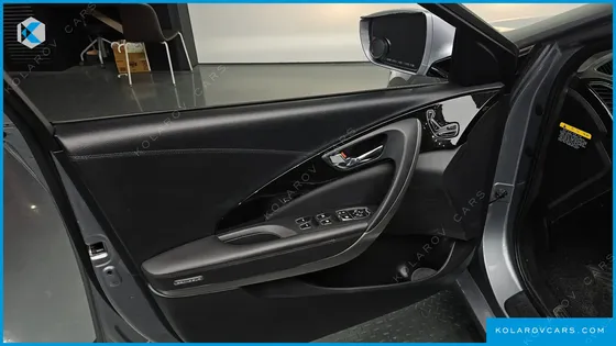 HYUNDAI GRANDEUR PREMIUM