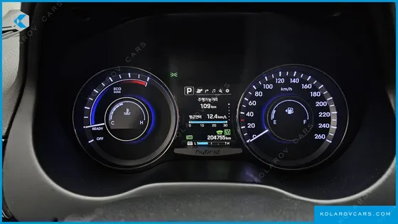 HYUNDAI GRANDEUR PREMIUM