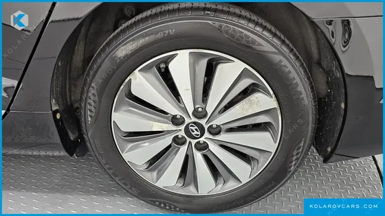 HYUNDAI GRANDEUR PREMIUM