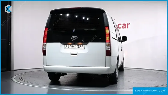 HYUNDAI STARIA CARGO 5-SEATER