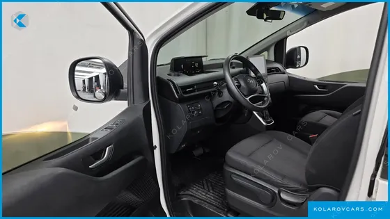 HYUNDAI STARIA CARGO 5-SEATER