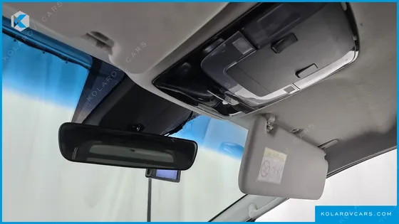 HYUNDAI STARIA CARGO 5-SEATER