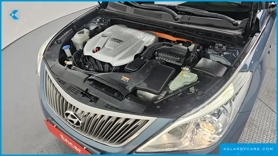 HYUNDAI GRANDEUR PREMIUM