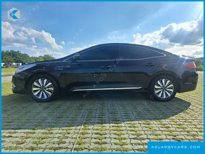 HYUNDAI GRANDEUR PREMIUM