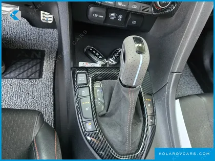 HYUNDAI VELOSTER 1.6 TURBO SPORT