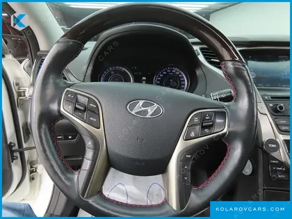 HYUNDAI GRANDEUR PREMIUM