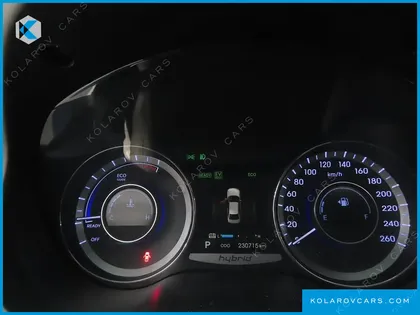 HYUNDAI GRANDEUR PREMIUM