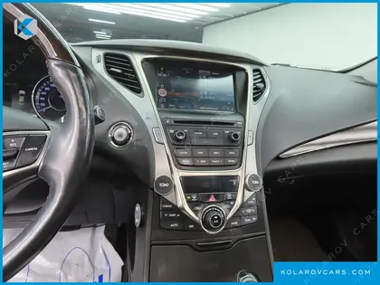 HYUNDAI GRANDEUR PREMIUM