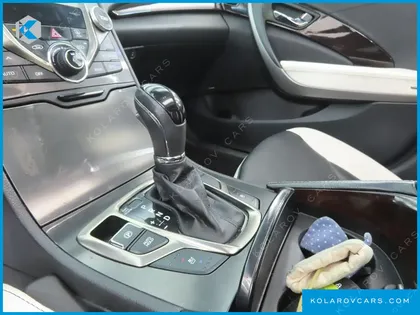 HYUNDAI GRANDEUR PREMIUM