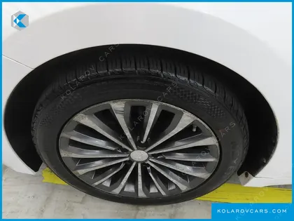 HYUNDAI GRANDEUR PREMIUM