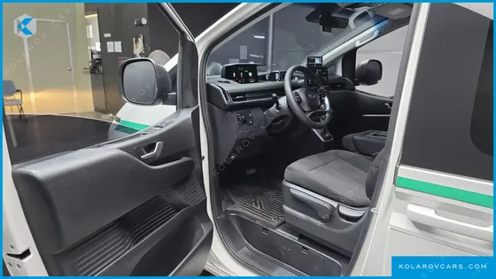 HYUNDAI STARIA AMBULANCE