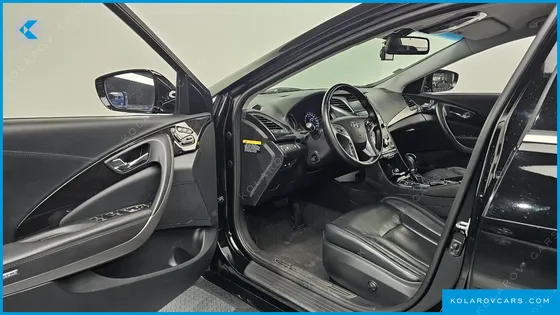 HYUNDAI GRANDEUR PREMIUM