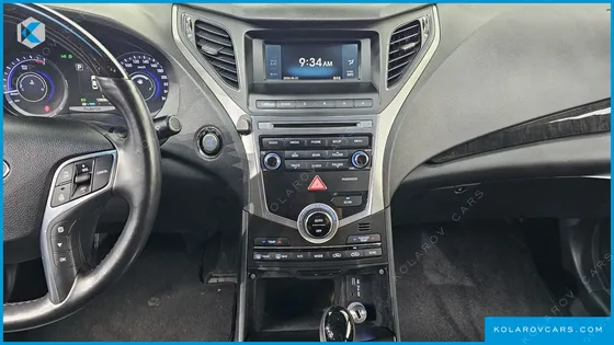 HYUNDAI GRANDEUR PREMIUM