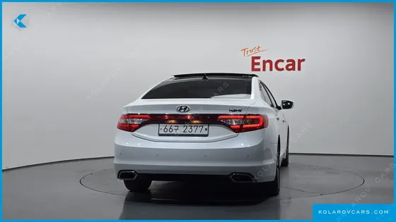 HYUNDAI GRANDEUR PREMIUM