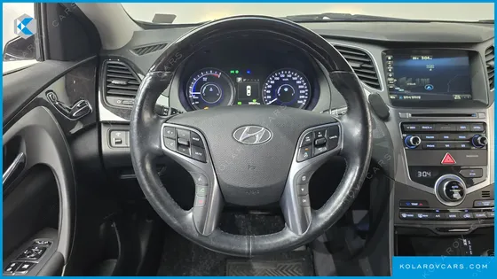 HYUNDAI GRANDEUR PREMIUM