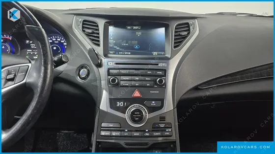 HYUNDAI GRANDEUR PREMIUM