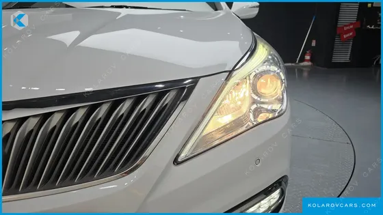 HYUNDAI GRANDEUR PREMIUM