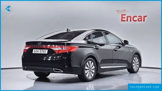 HYUNDAI GRANDEUR PREMIUM