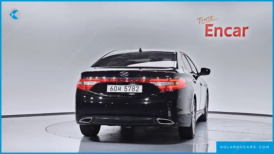 HYUNDAI GRANDEUR PREMIUM