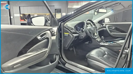 HYUNDAI GRANDEUR PREMIUM