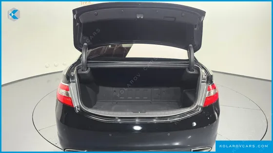 HYUNDAI GRANDEUR PREMIUM