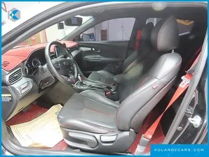 HYUNDAI VELOSTER 1.4 TURBO MODERN
