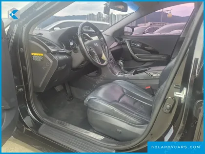 HYUNDAI GRANDEUR PREMIUM