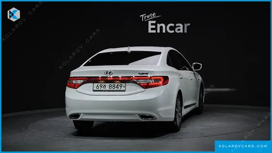 HYUNDAI GRANDEUR PREMIUM
