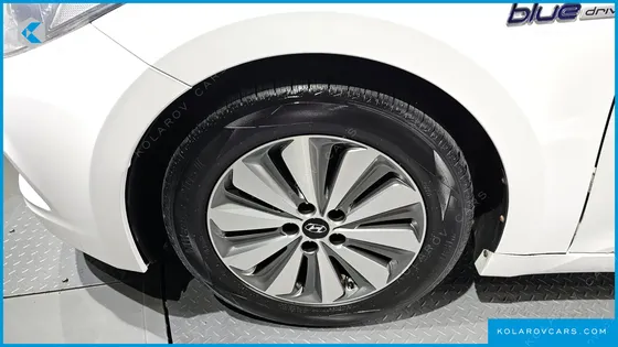 HYUNDAI GRANDEUR PREMIUM