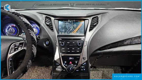 HYUNDAI GRANDEUR PREMIUM