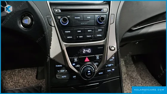 HYUNDAI GRANDEUR PREMIUM