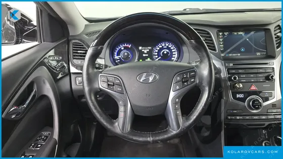 HYUNDAI GRANDEUR PREMIUM