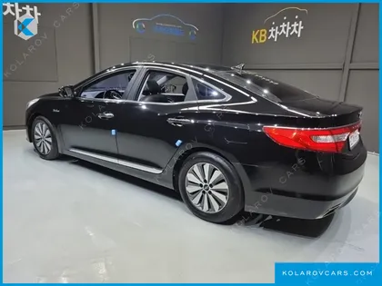 HYUNDAI GRANDEUR PREMIUM