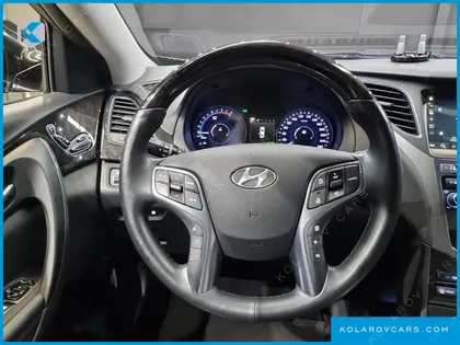 HYUNDAI GRANDEUR PREMIUM