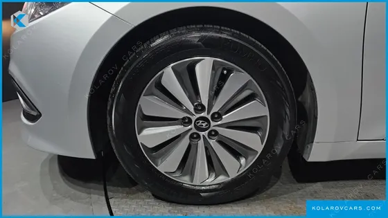 HYUNDAI GRANDEUR PREMIUM