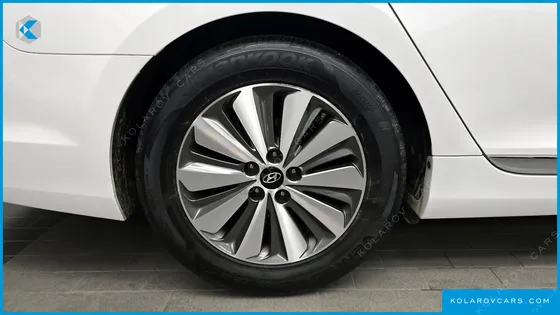 HYUNDAI GRANDEUR PREMIUM COLLECTION