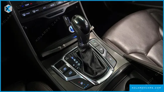 HYUNDAI GRANDEUR PREMIUM COLLECTION