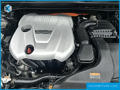 HYUNDAI GRANDEUR PREMIUM