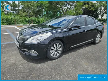 HYUNDAI GRANDEUR PREMIUM