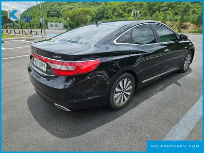 HYUNDAI GRANDEUR PREMIUM