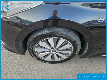 HYUNDAI GRANDEUR PREMIUM