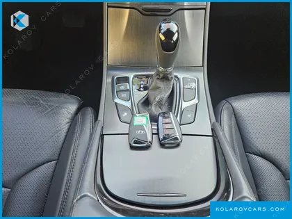 HYUNDAI GRANDEUR PREMIUM