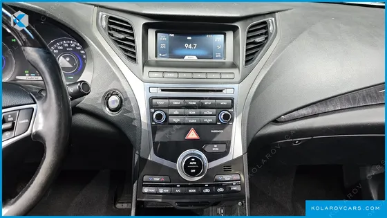 HYUNDAI GRANDEUR PREMIUM