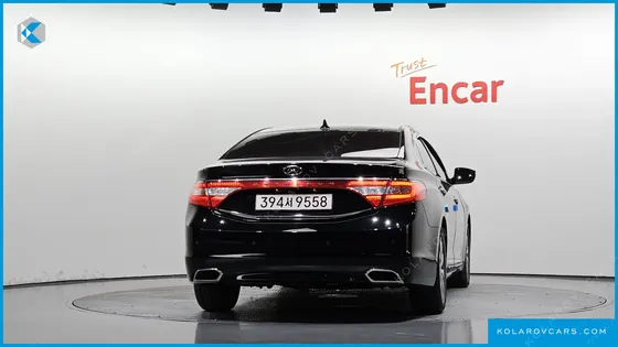 HYUNDAI GRANDEUR PREMIUM