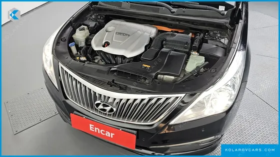 HYUNDAI GRANDEUR PREMIUM