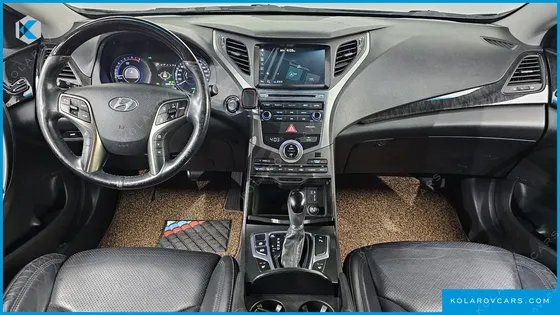 HYUNDAI GRANDEUR PREMIUM