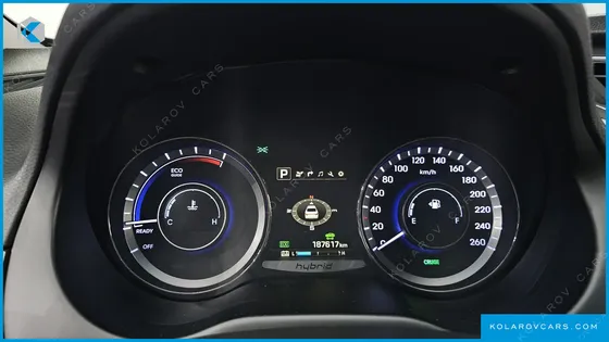 HYUNDAI GRANDEUR PREMIUM