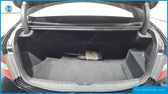 HYUNDAI GRANDEUR PREMIUM