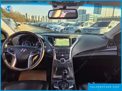 HYUNDAI GRANDEUR PREMIUM