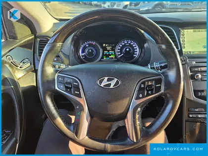 HYUNDAI GRANDEUR PREMIUM
